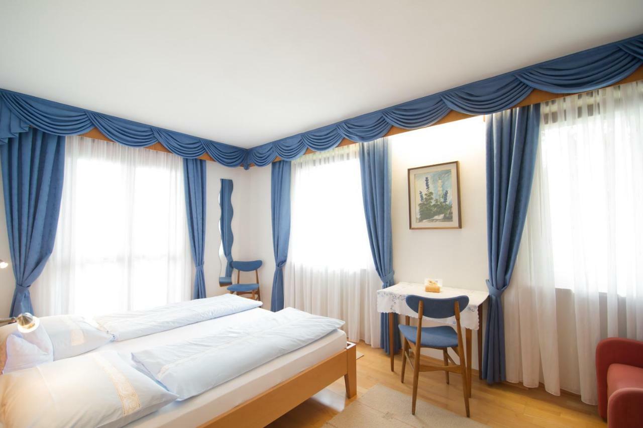 Haus St. Valentin Villa Eppan an der Weinstraße Buitenkant foto